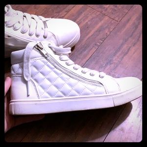 Steve Madden Hightops